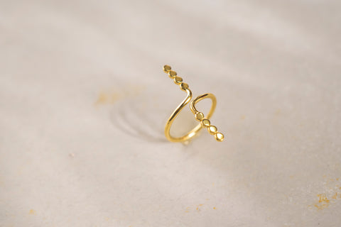 ZAHARA STUDS