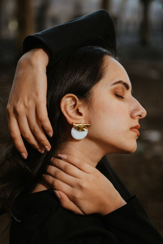 NADYA EARRINGS (Moonstone)