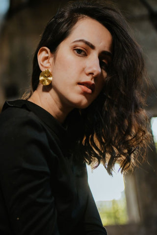ZAHARA STUDS
