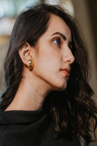 ZAHARA STUDS