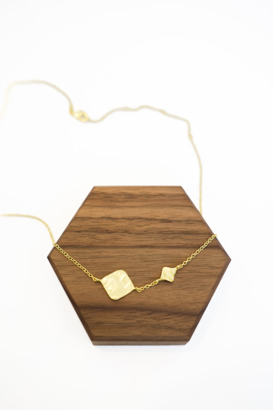 Ahaana Necklace
