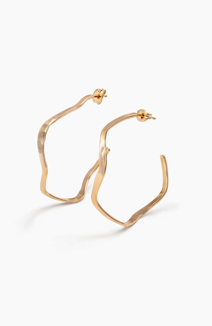 Olivia Wavy Hoops
