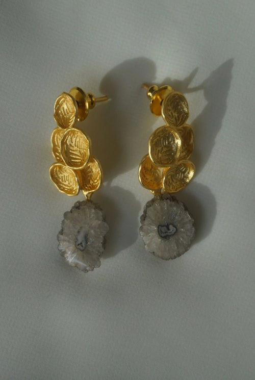 GAIA EARRINGS (STONE GREY)